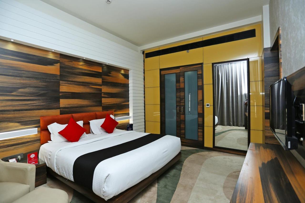 Golden Blossom Imperial Resorts Lakhnau Kültér fotó